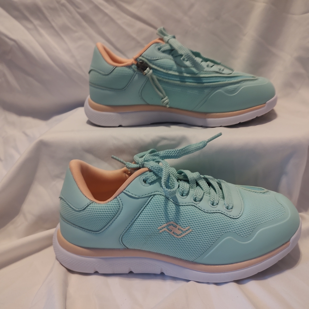 Women's Be Friendly Size 6 New Athletic Sneakers